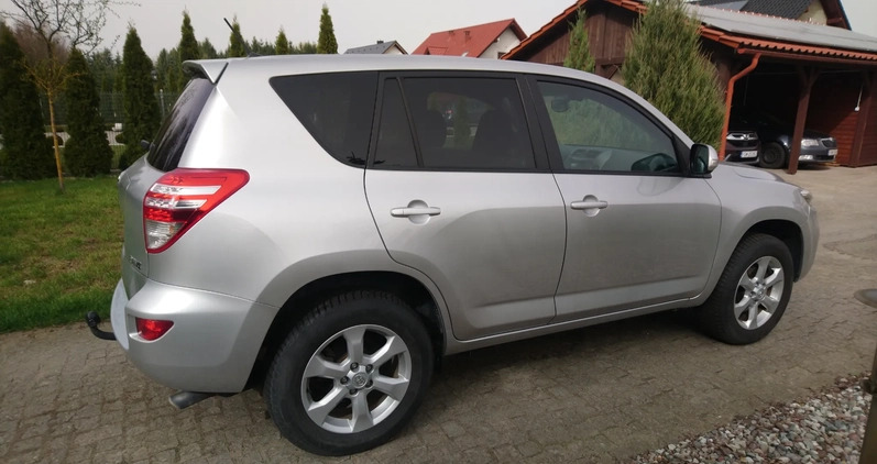 Toyota RAV4 cena 54000 przebieg: 114000, rok produkcji 2012 z Witnica małe 172